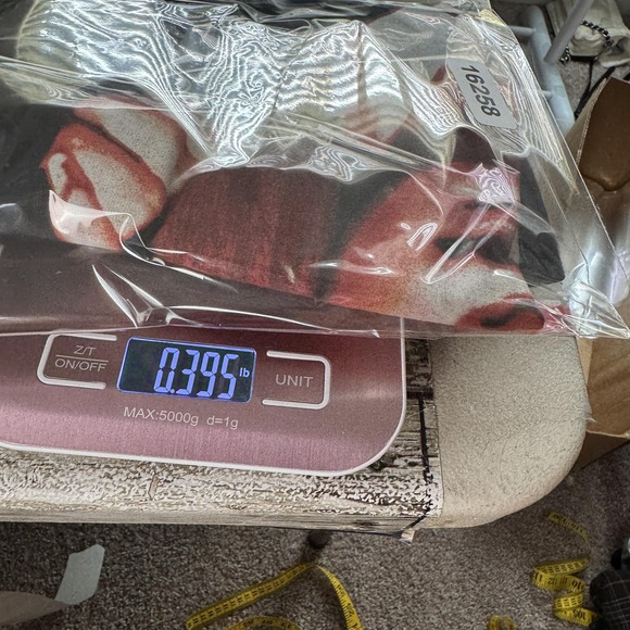 Jennie Ruby Shirt Mens Medium Curiosity Ceremony of Roses K-Pop Graphic Tee - Picture 7 of 7